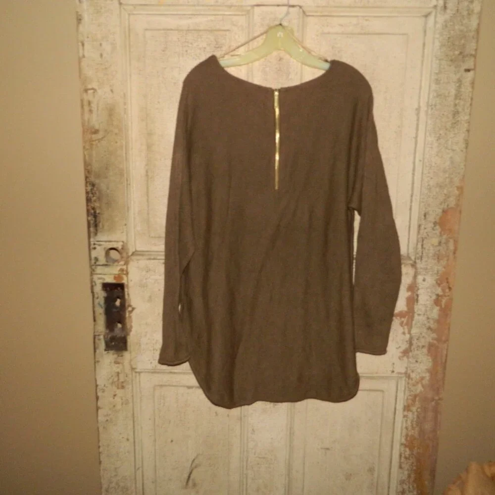 Michael Kors High Low Sweater Size L (E-16) - Picture 4 of 4